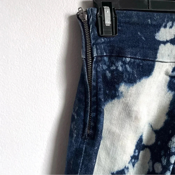 I AM GIA Bleached Bell Bottoms Flared Jeans - Picture 5 of 11